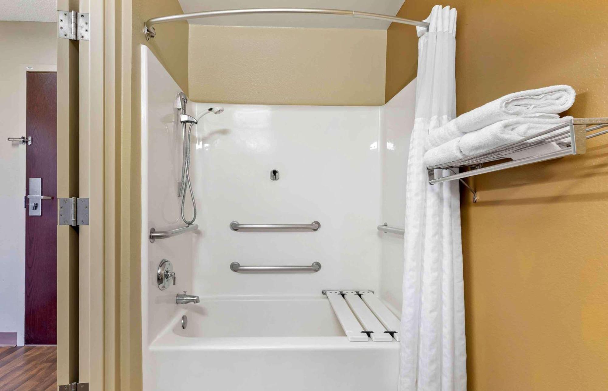 Extended Stay America Suites Washington Dc Germantown Town Center Екстериор снимка